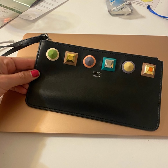 Fendi Handbags - Fendi wristlet